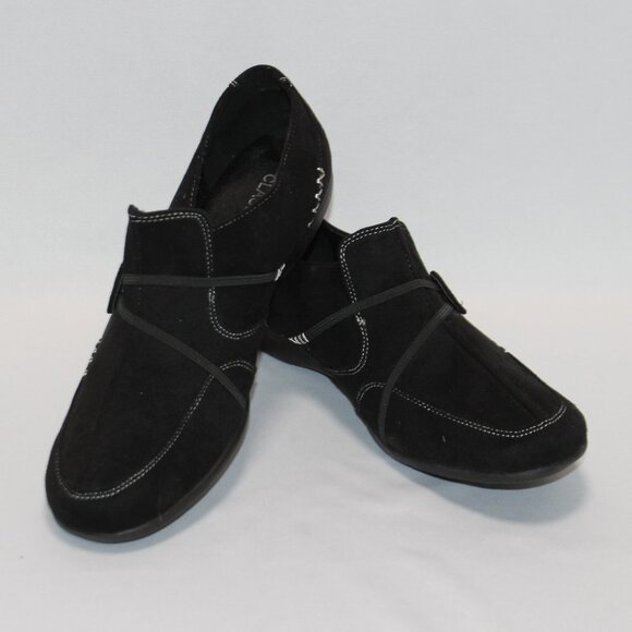 Classique Faux Suede Slip-On Shoes - Picture 10 of 15